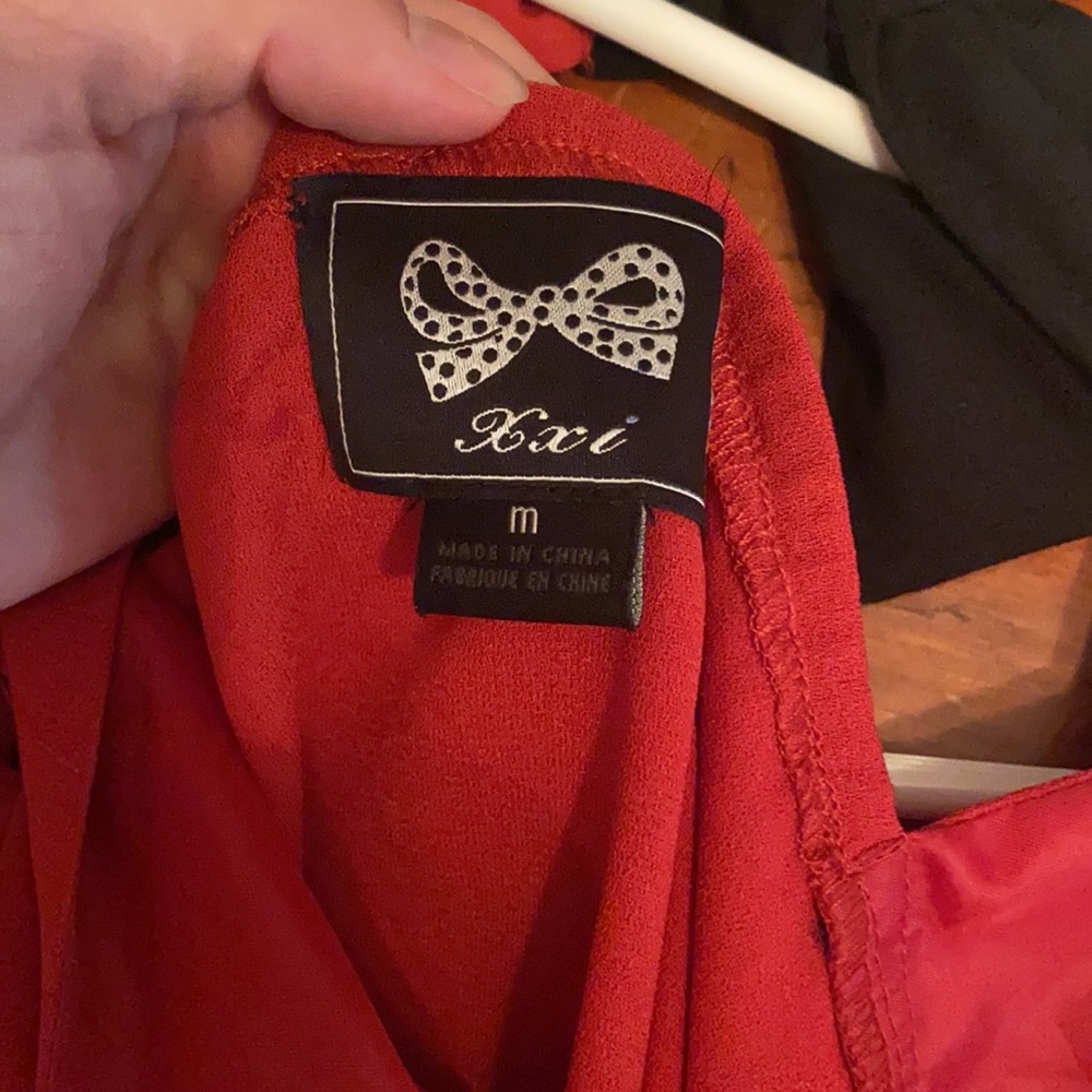Red dress - Picture 5 of 5